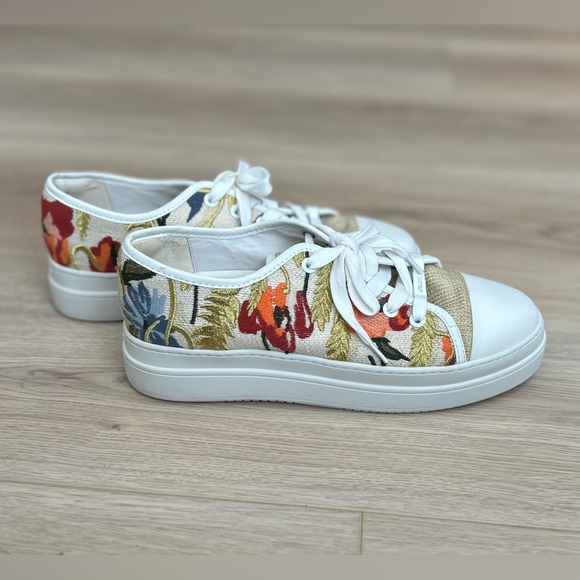 J Slides Shoes - J Slides Noir Floral Embroidered Lace Up Shoes Women’s Size 8.5